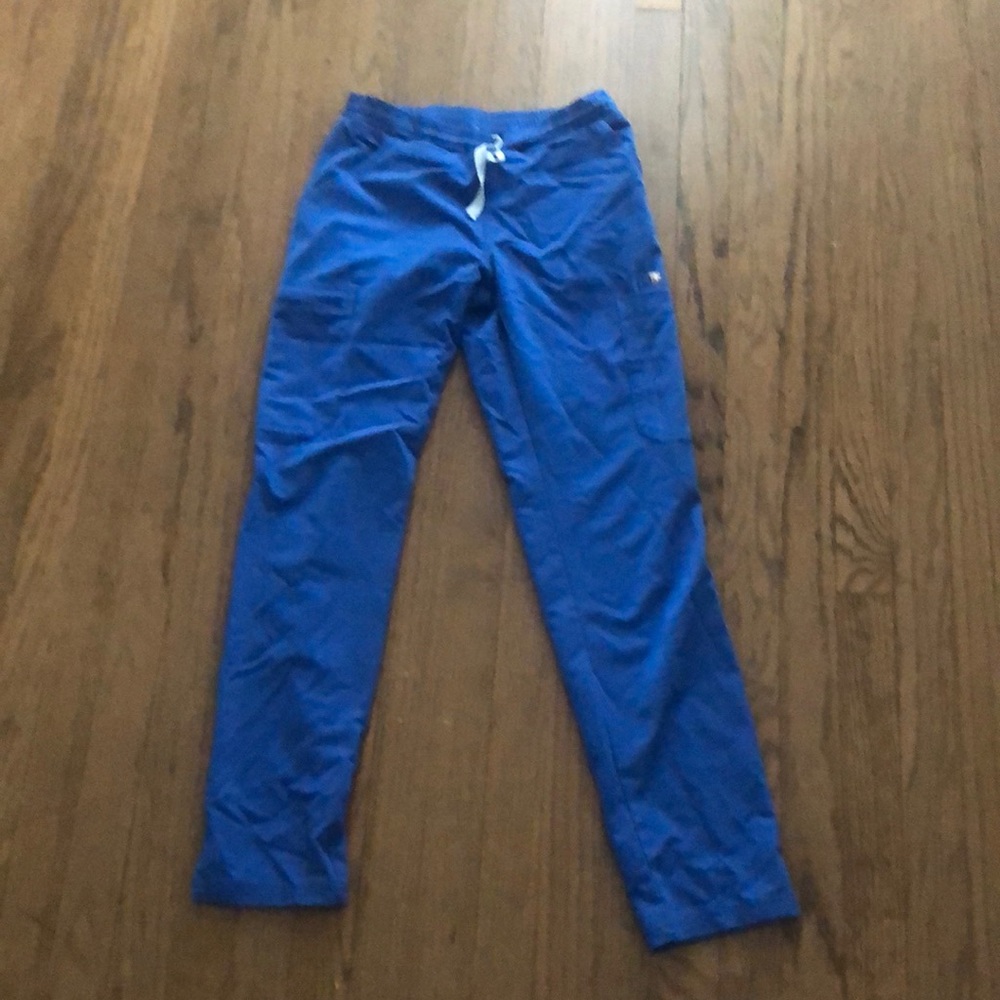 Figs xs pants great condition